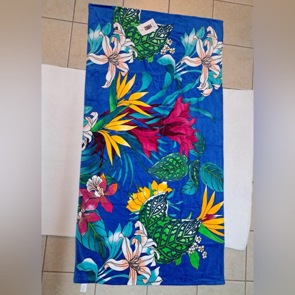 Trina Turk "Serviette De Plage" Printed Cotton Beach Towel - 36" wide x 68" long